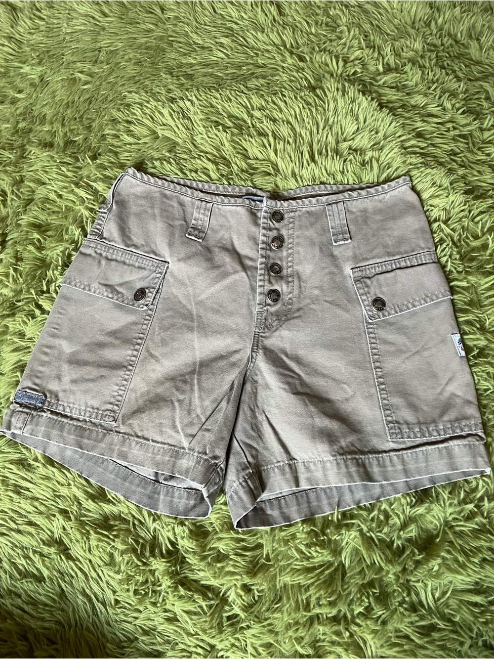 Silver Jeans Women's Cargo Shorts in Khaki